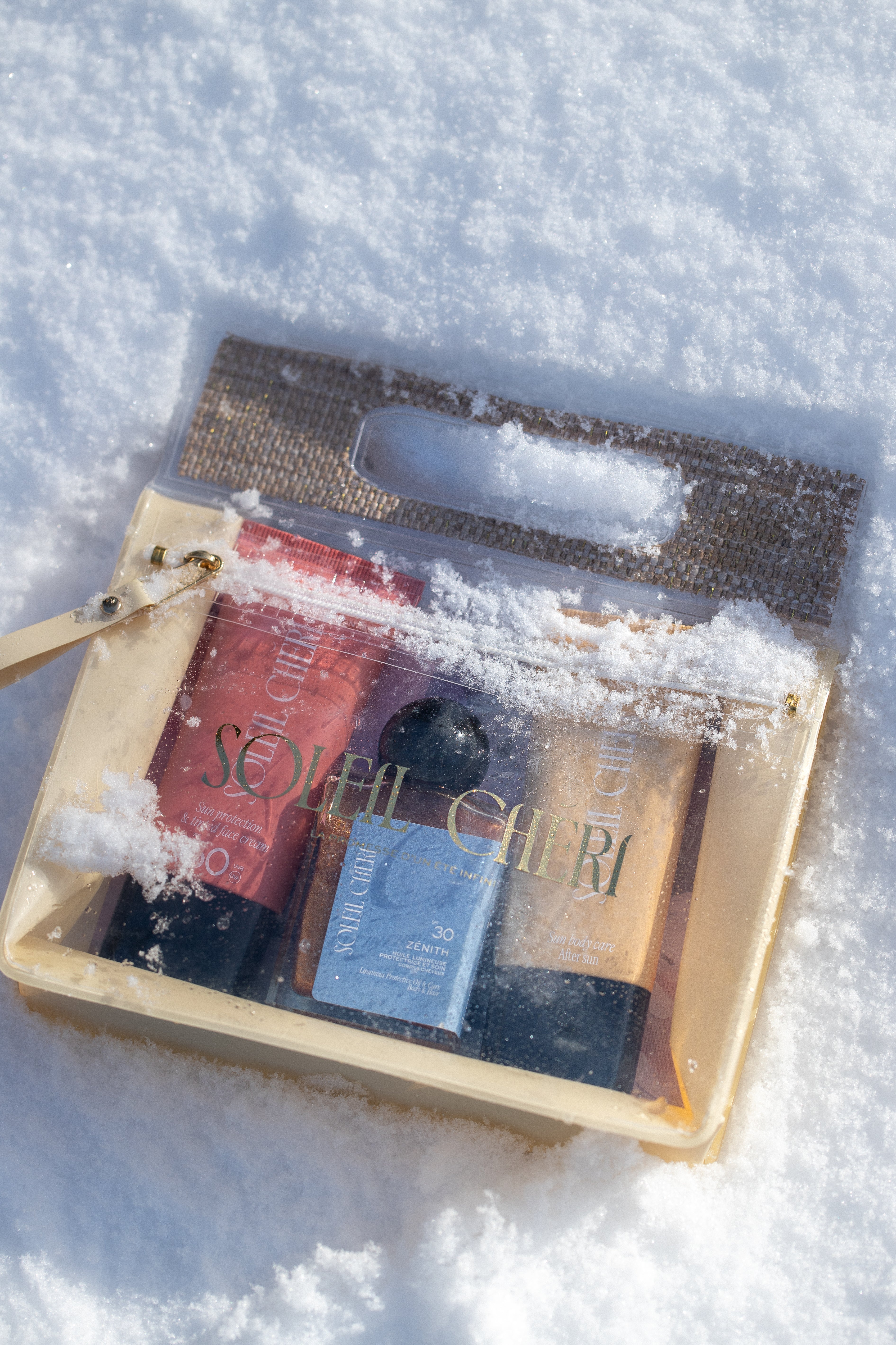 Le sac découverte : notre rituel solaire.